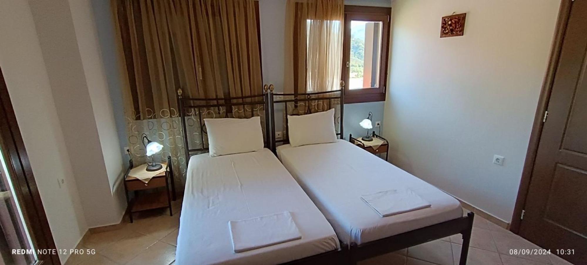 Evinos Village Resort Gefira Mpania Exterior photo